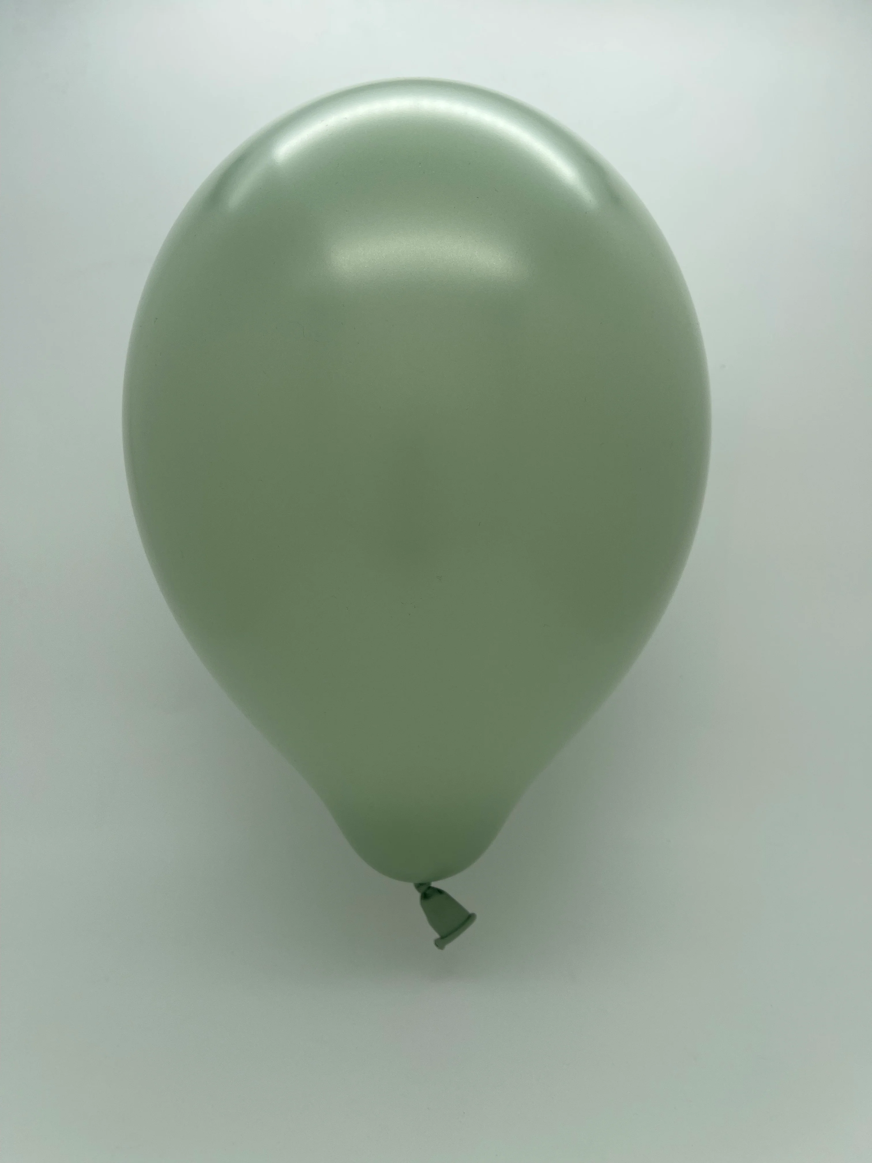 11" Meadow Pearl Eucalyptus Tuftex Latex Balloons Designer Balloons (100 Per Bag) - Image 2