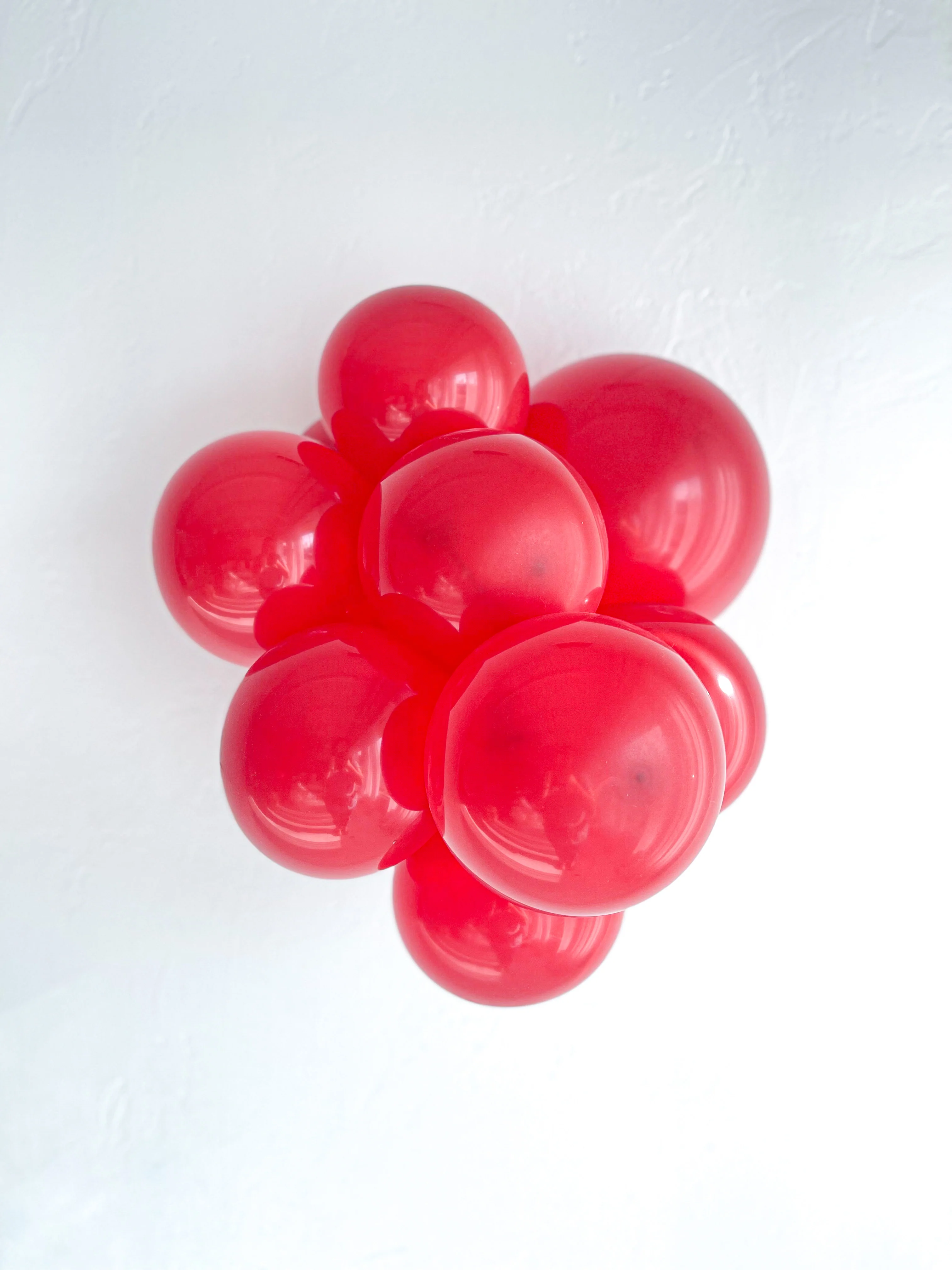 17" Crystal/Jewel Red Tuftex Latex Balloons (50 Per Bag) - Image 3
