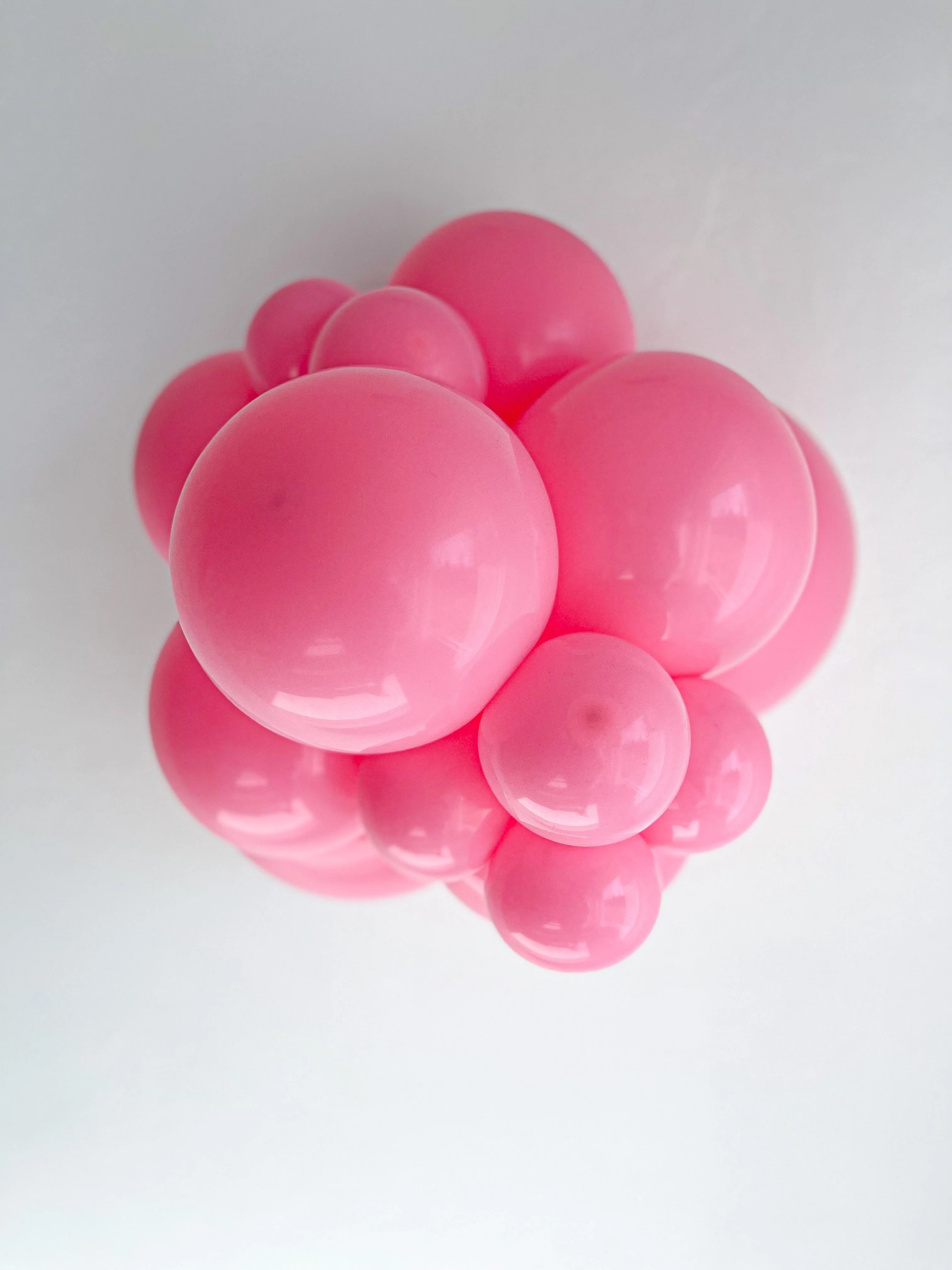 17" Standard Pink Tuftex Latex Balloons (25 Per Bag) - Image 3