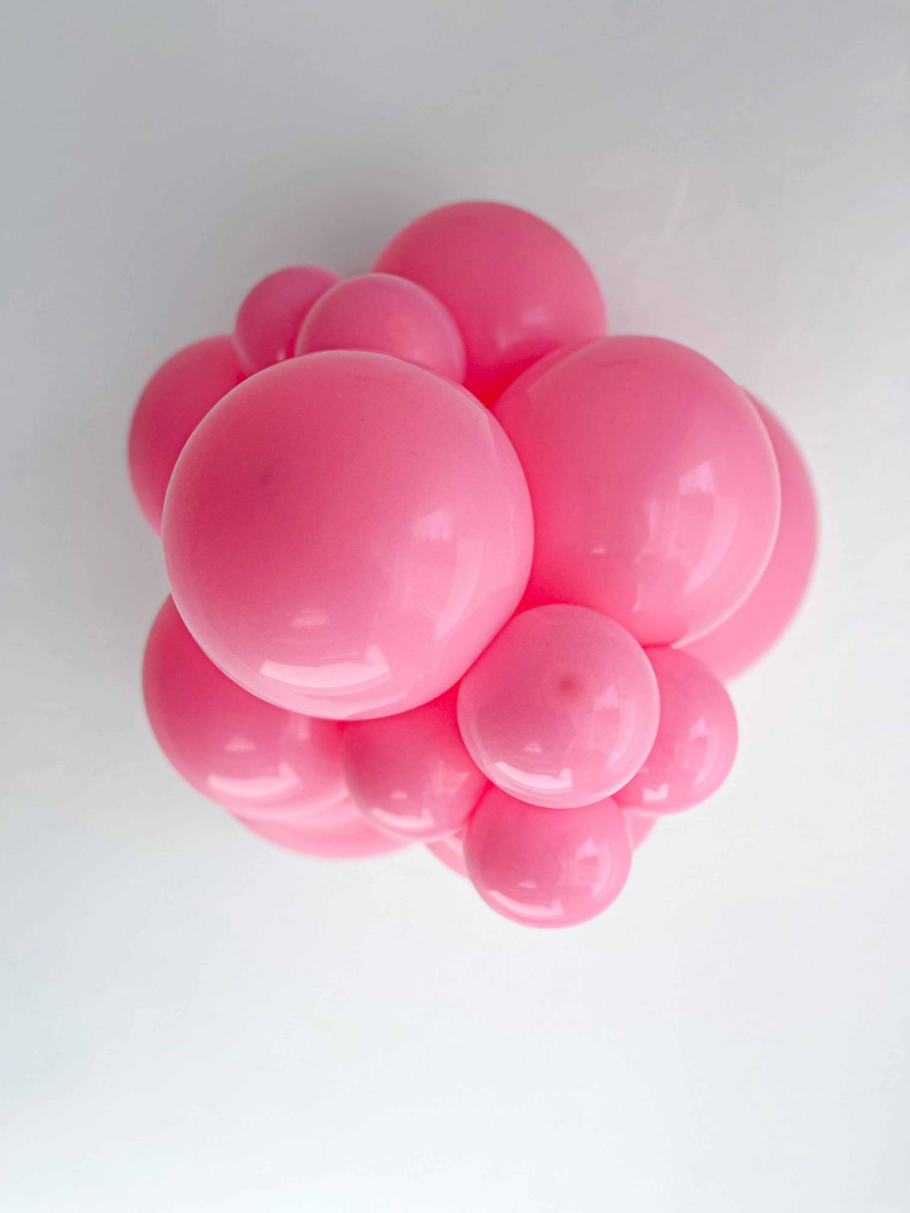 17" Standard Pink Tuftex Latex Balloons (50 Per Bag) - Image 3