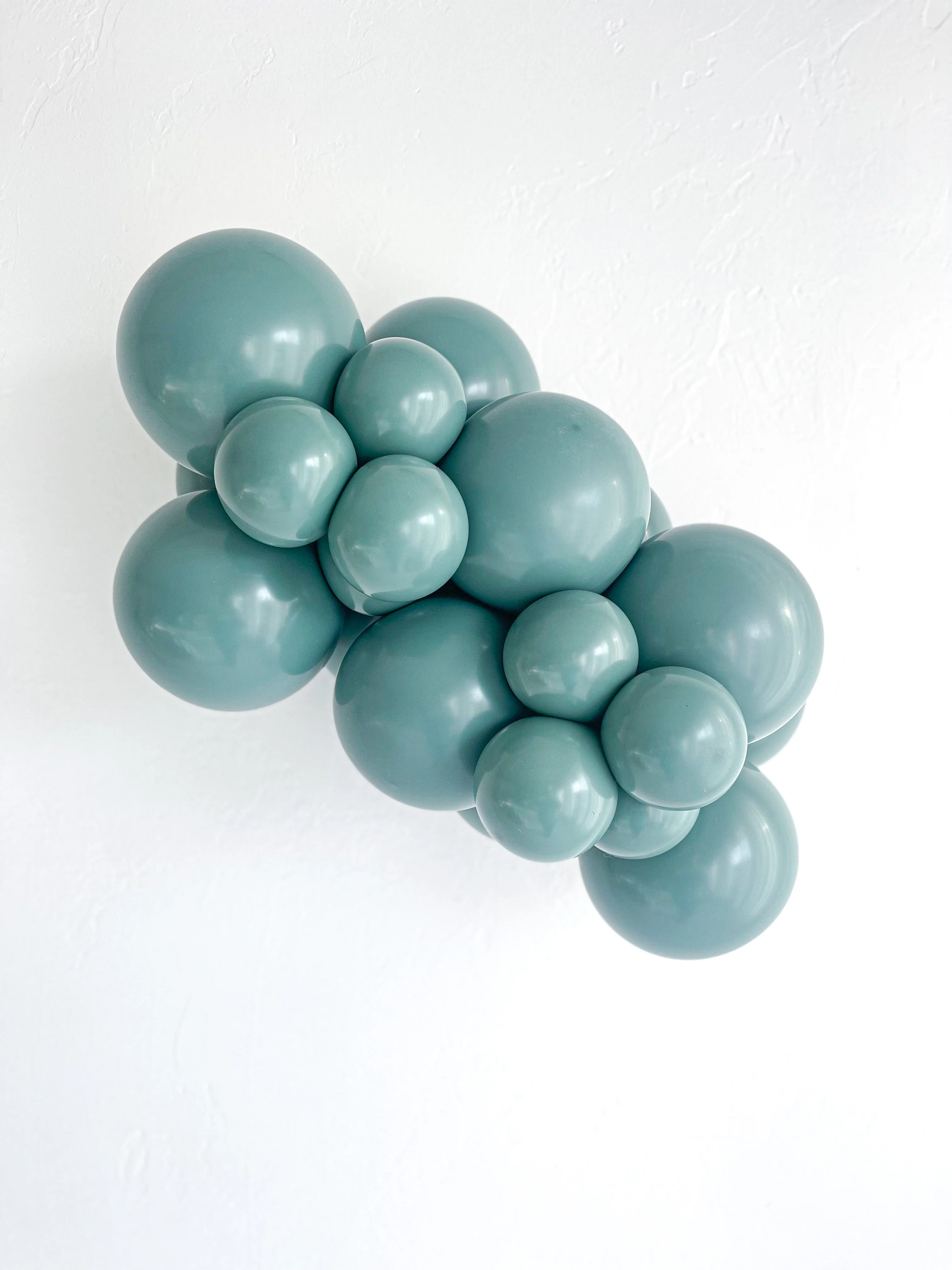 17" Willow Tuftex Latex Balloons Designer Balloons (50 Per Bag) - Image 3
