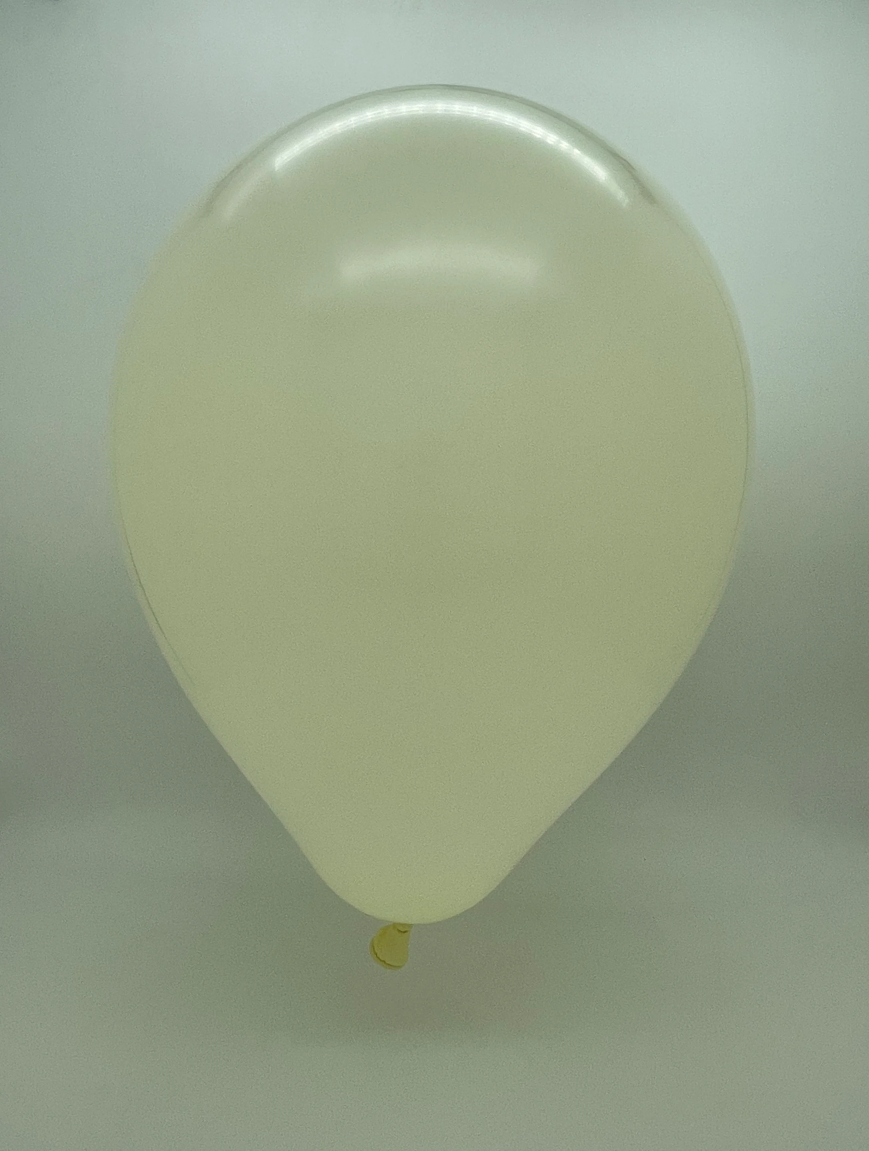 24" Kalisan Latex Balloons Standard Macaron Pale Yellow (5 Per Bag) - Image 2