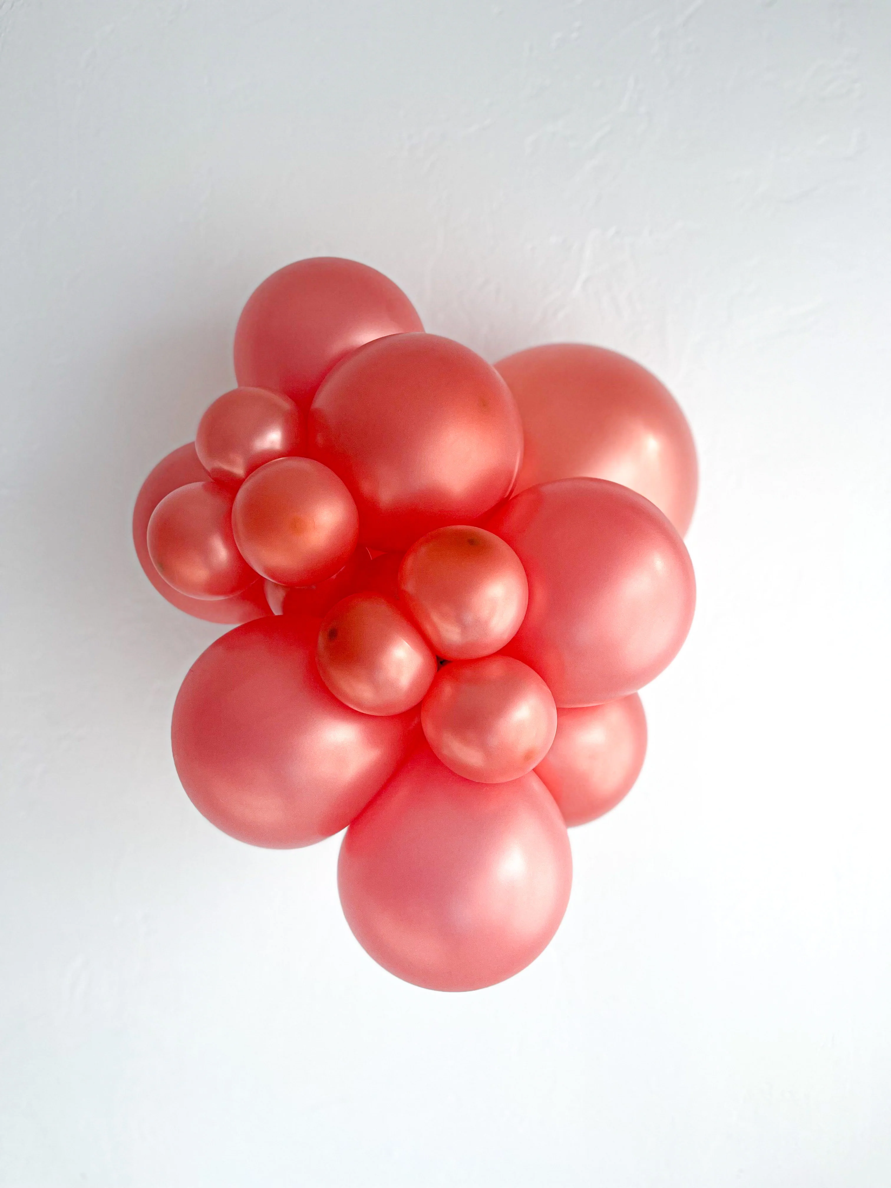 36" Rose Gold Tuftex Pearl/Metallic Latex Balloons (2 Per Bag) - Image 3