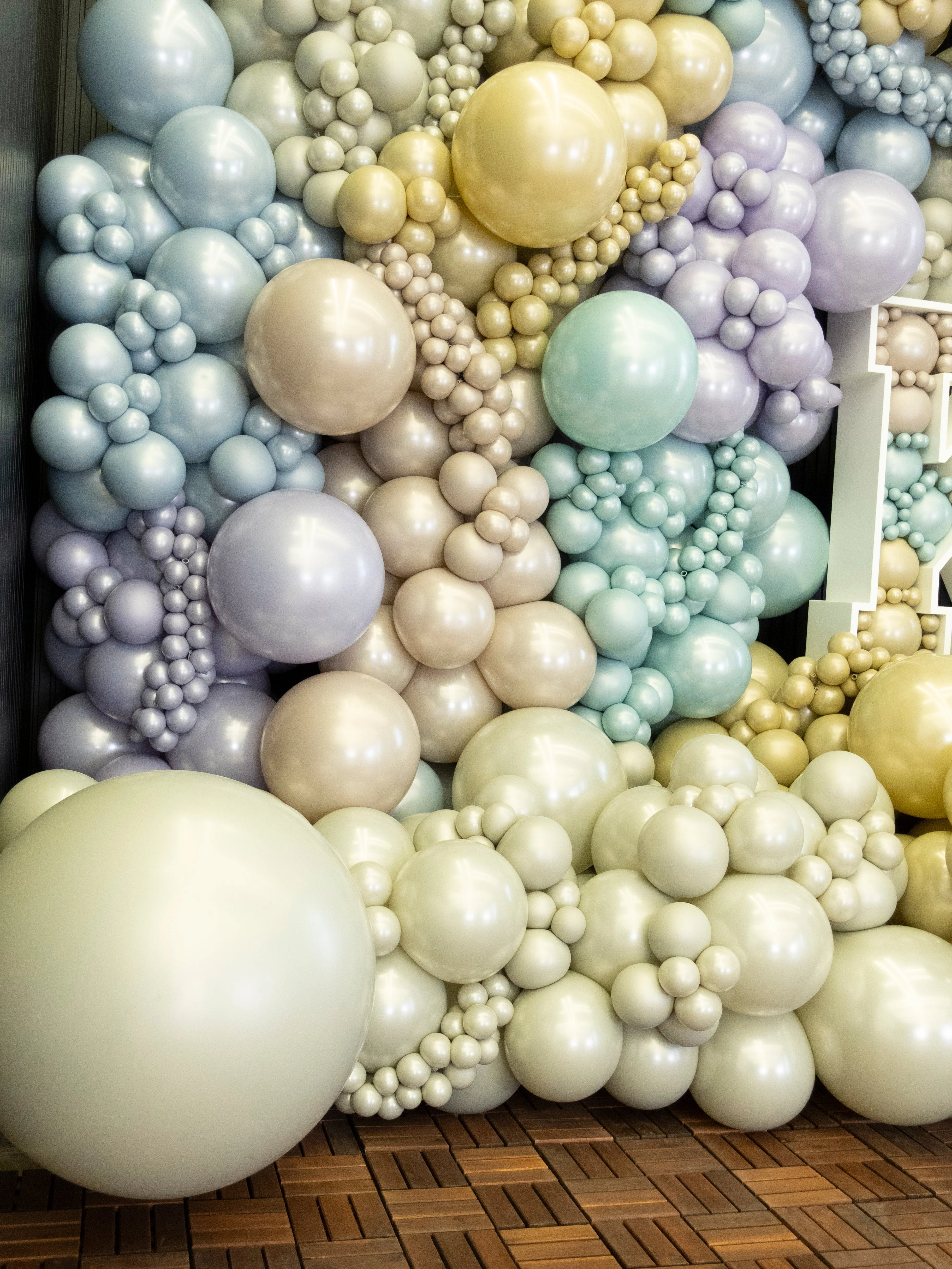 5" Kalisan Brand Latex Balloons Aura Ivory White (50 Per Bag) - Image 36