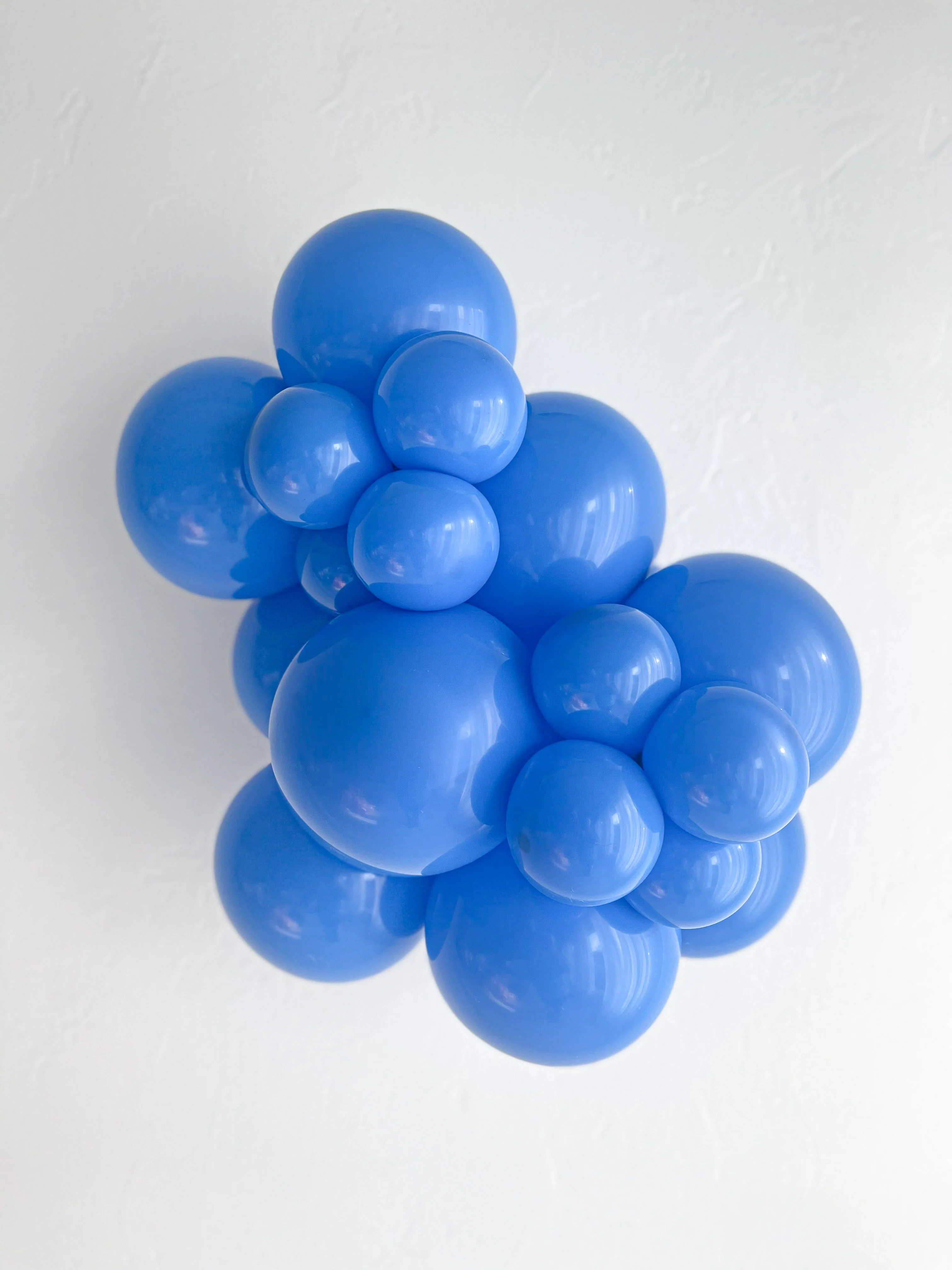 24" Blue Standard Latex Balloons (3 Per Bag) Brand Tuftex - Image 3