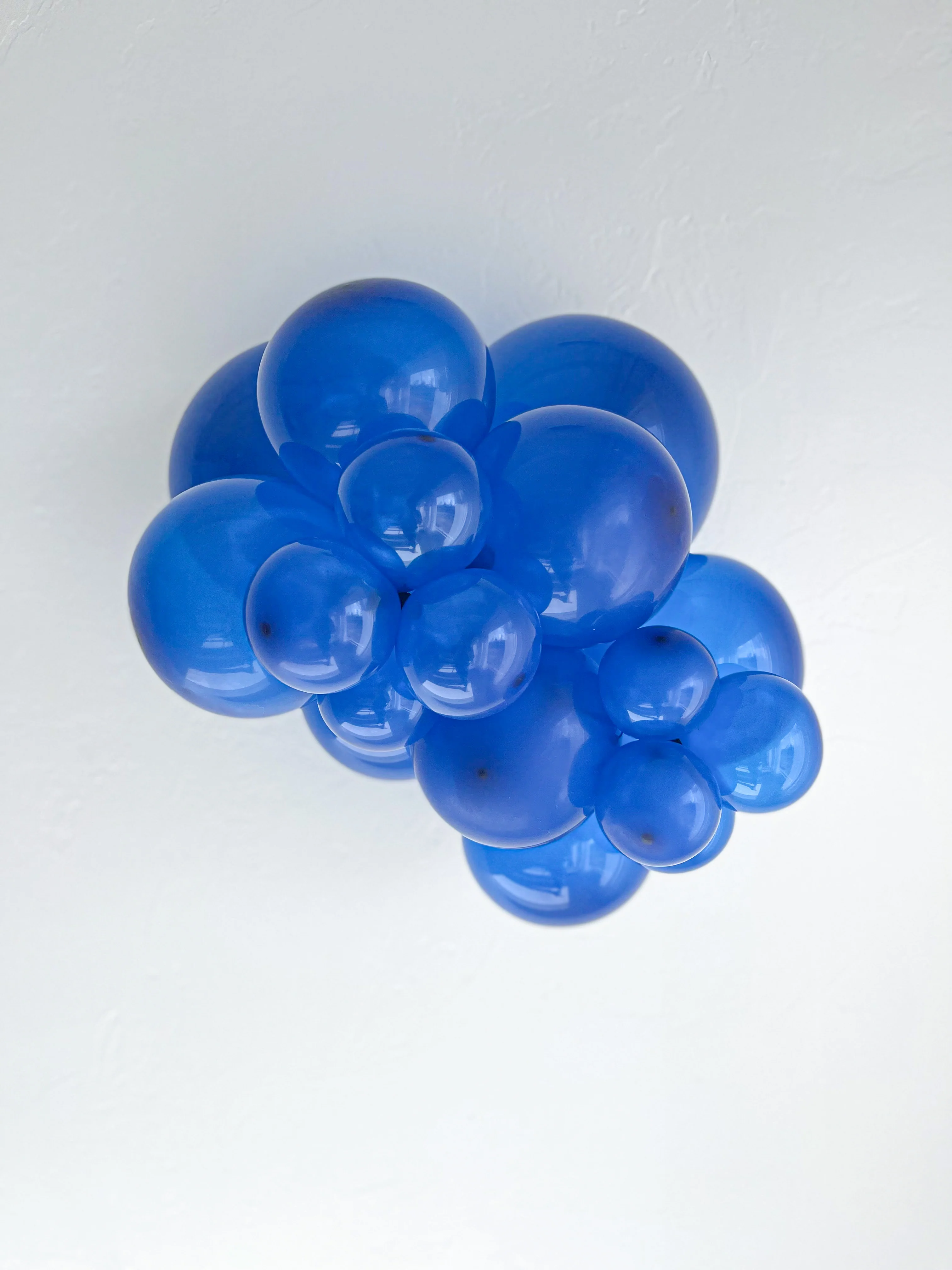24" Crystal/Jewel Sapphire Blue Latex Balloons (3 Per Bag) Brand Tuftex - Image 3