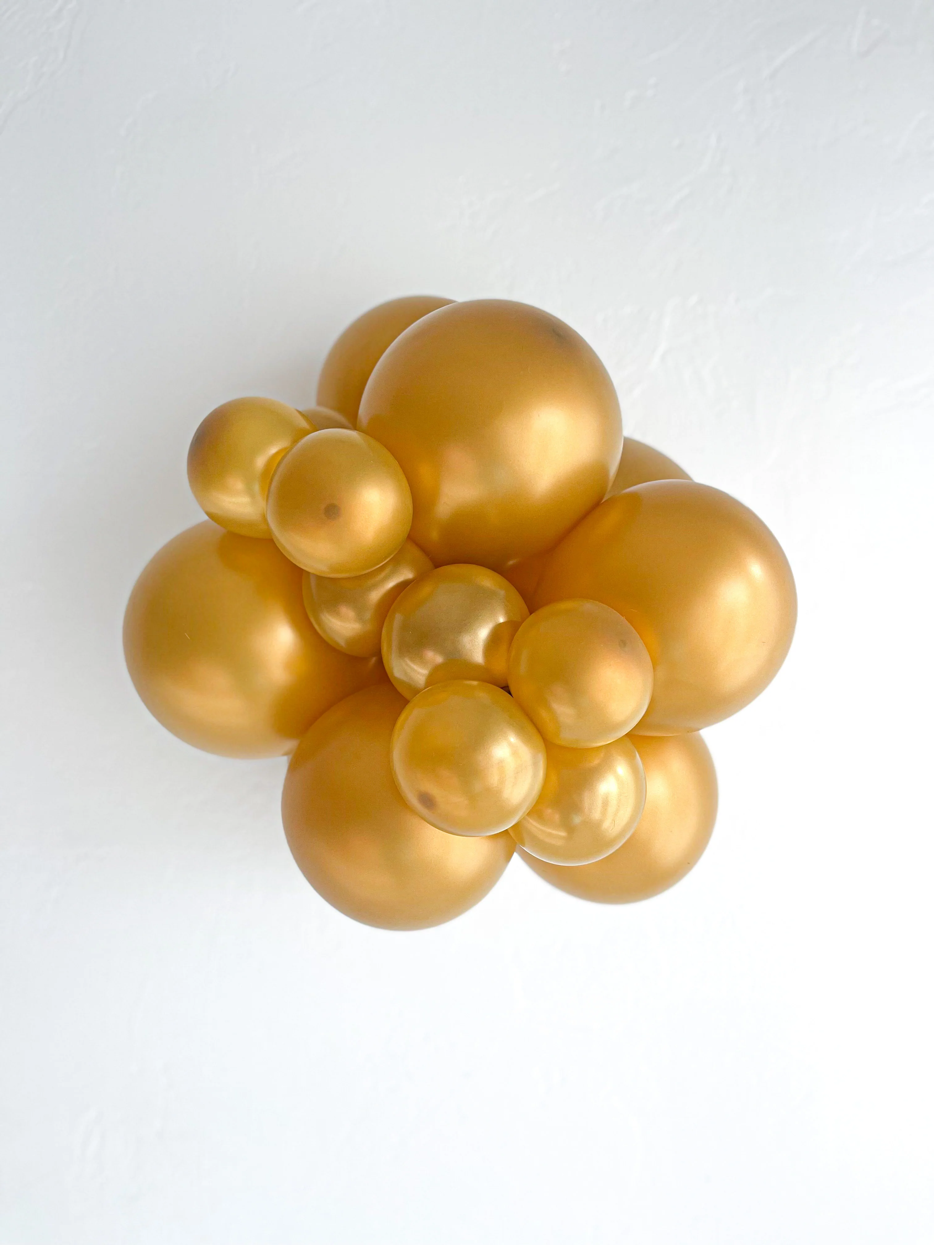 24" Pearl Metallic Gold Latex Balloons (3 Per Bag) Brand Tuftex - Image 3